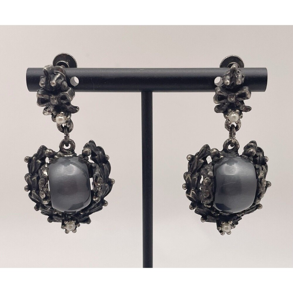 Vintage Selro Selini Moon Glow Gray Screwback Dangle Earrings